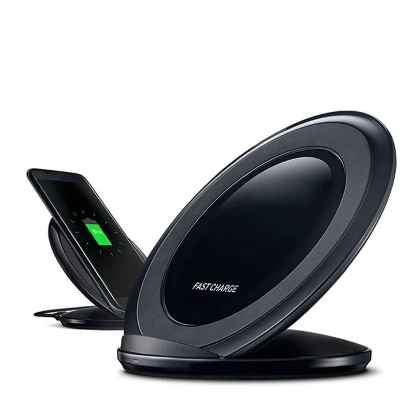 Black and white Qi wireless fast charging pad for Samsung Galaxy Note Edge with LED indicator.