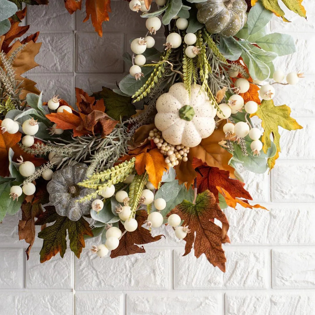 Autumn pumpkin wreath on door with simulation frost leaves and rattan ring, 45x45cm size