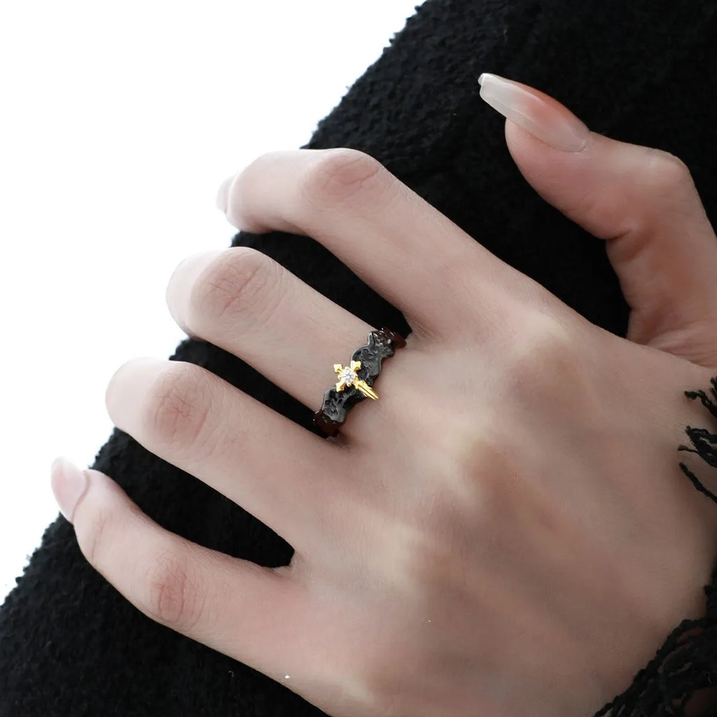 Princess Knight adjustable couple ring in silver with white gold or black gold electroplated finish