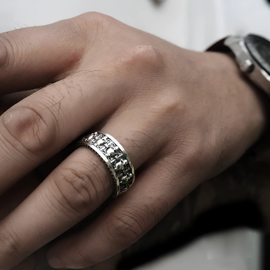 Gothic retro unisex alloy ring with geometric skull ornament in Skull 3style colour