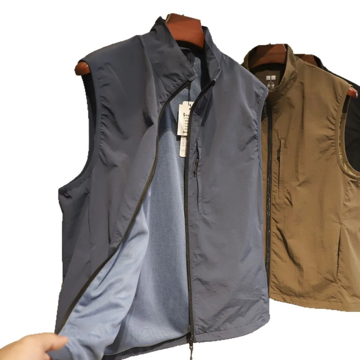 Men's solid colour nylon vest cardigan with side seam pockets in straight-cut design