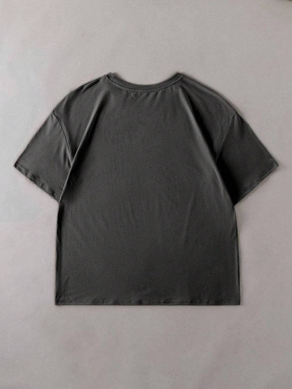 Loose fit cotton summer t-shirt with short sleeves and round neck in multiple colour options