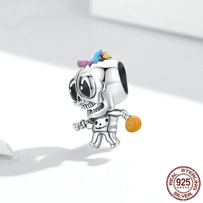 Close-up of a 925 silver Halloween skull bead with 0.45cm aperture on a white background