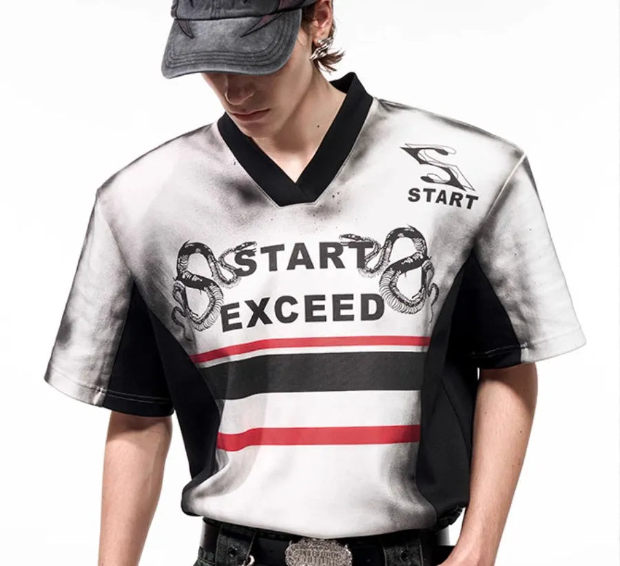 V-neck short sleeve top with padded shoulders and snake letter pattern print in Korean style