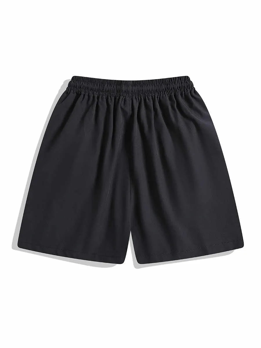 Men's black quick-drying training shorts with elastic waistband and above-knee length