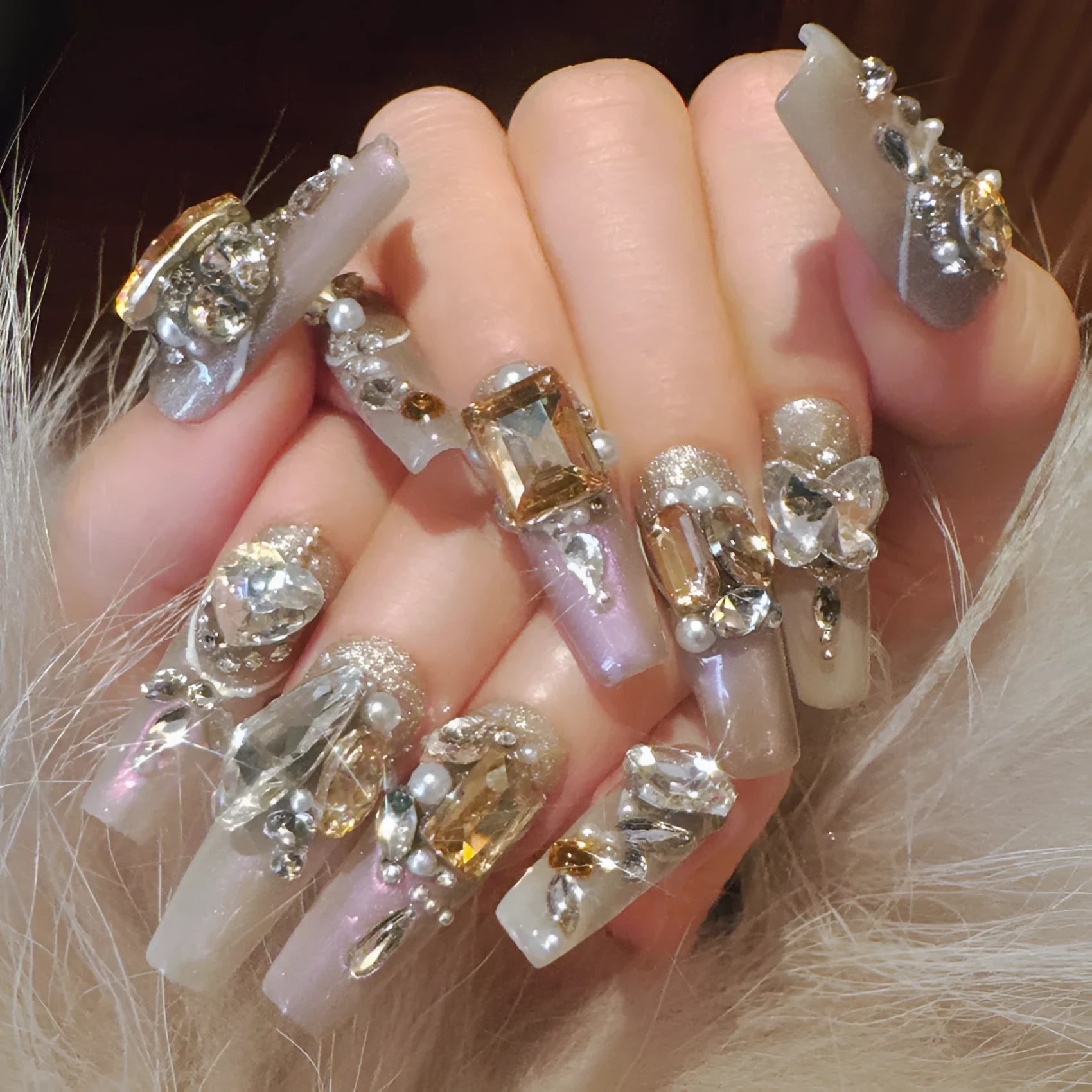 S Number false nail patches with luxury rhinestone decoration and phototherapy sealing layer