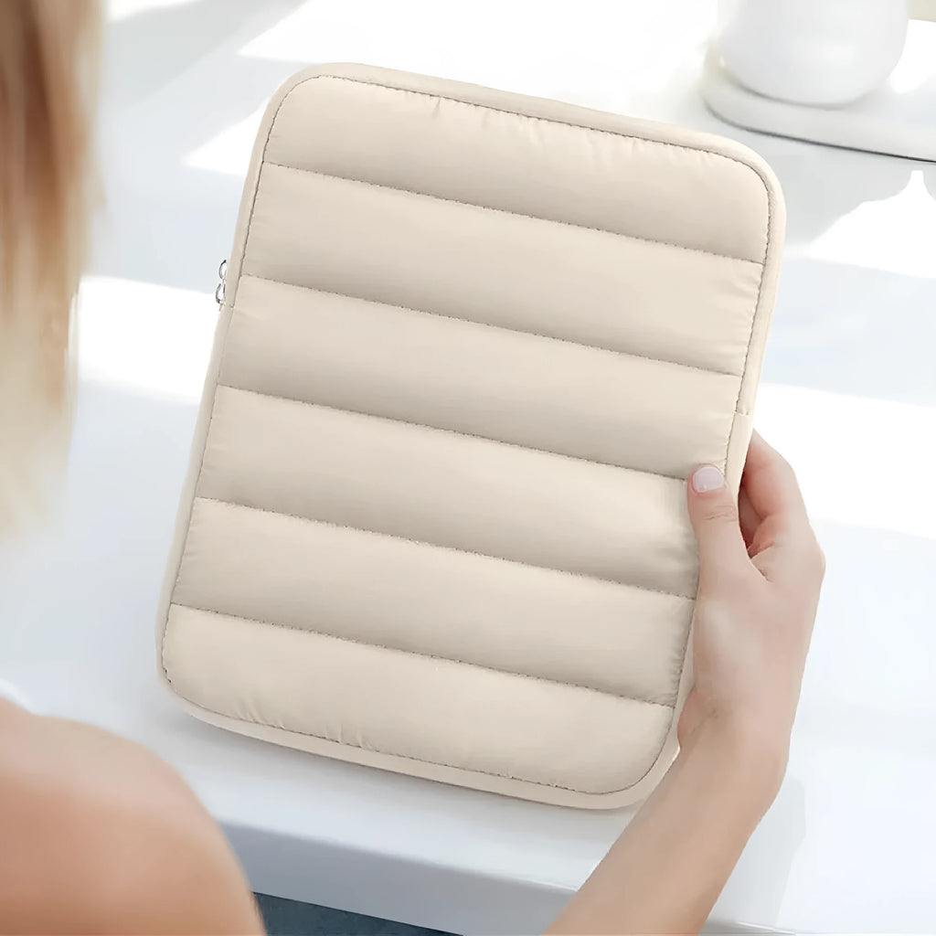 Fluffy puff bag laptop sleeve with elastic sides for 9.7-11 inch devices in black colour