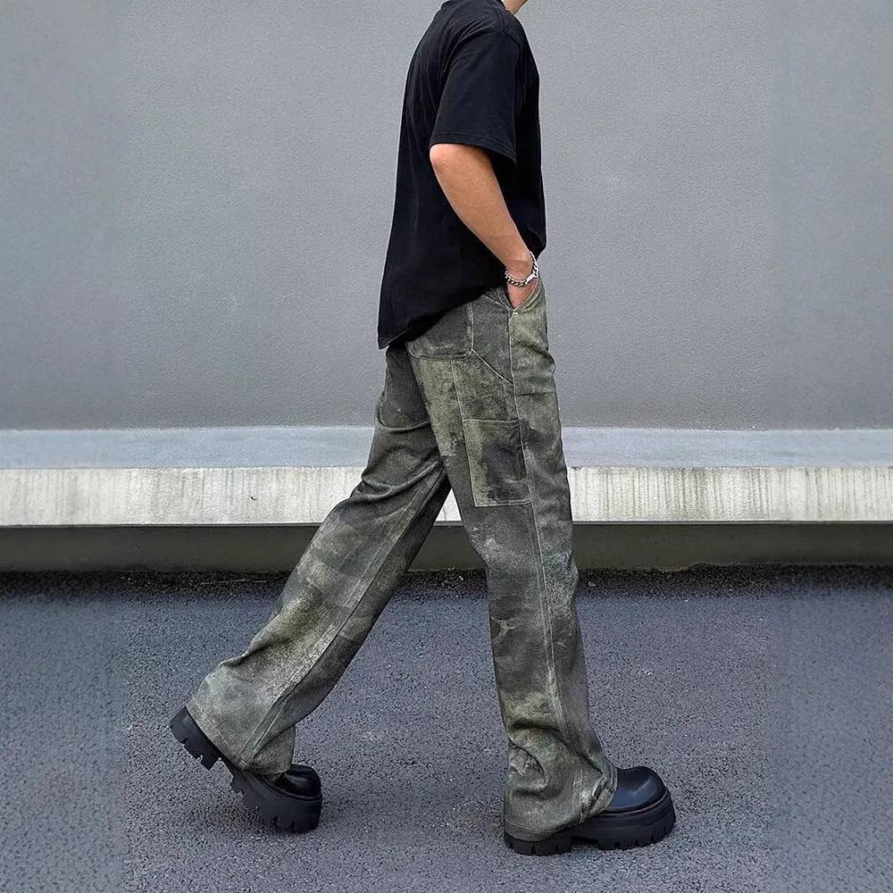 Men's straight-leg camouflage jeans with a digital print on cotton denim fabric.