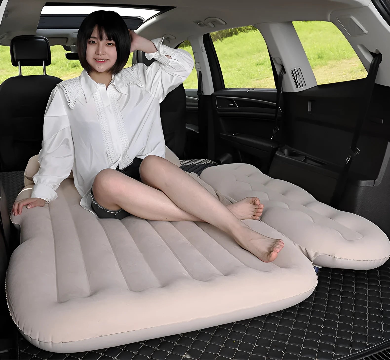 Inflatable car bed with split design, thickened high-density flocking fabric, in black colour