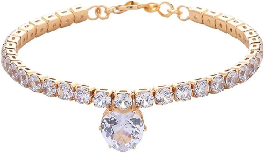 Gold rhinestone heart-shaped decorative collar for cats and dogs with adjustable sizing