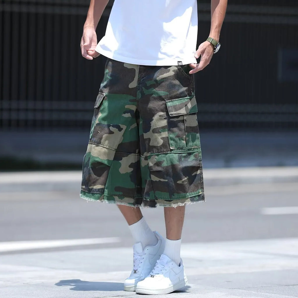 Men's American retro camouflage shorts in loose-fit cropped design with cotton-polyester fabric