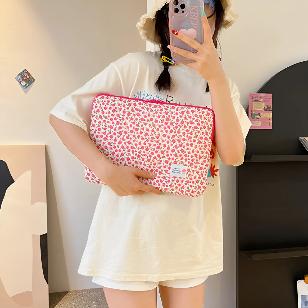 Floral print cloth laptop bag in green, pink or red with anti-seismic protection for 13-15.6 inch computers