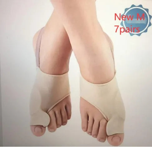 Corrective bunion relief socks with silicone gel pad and toe separator in sizes S, M, L