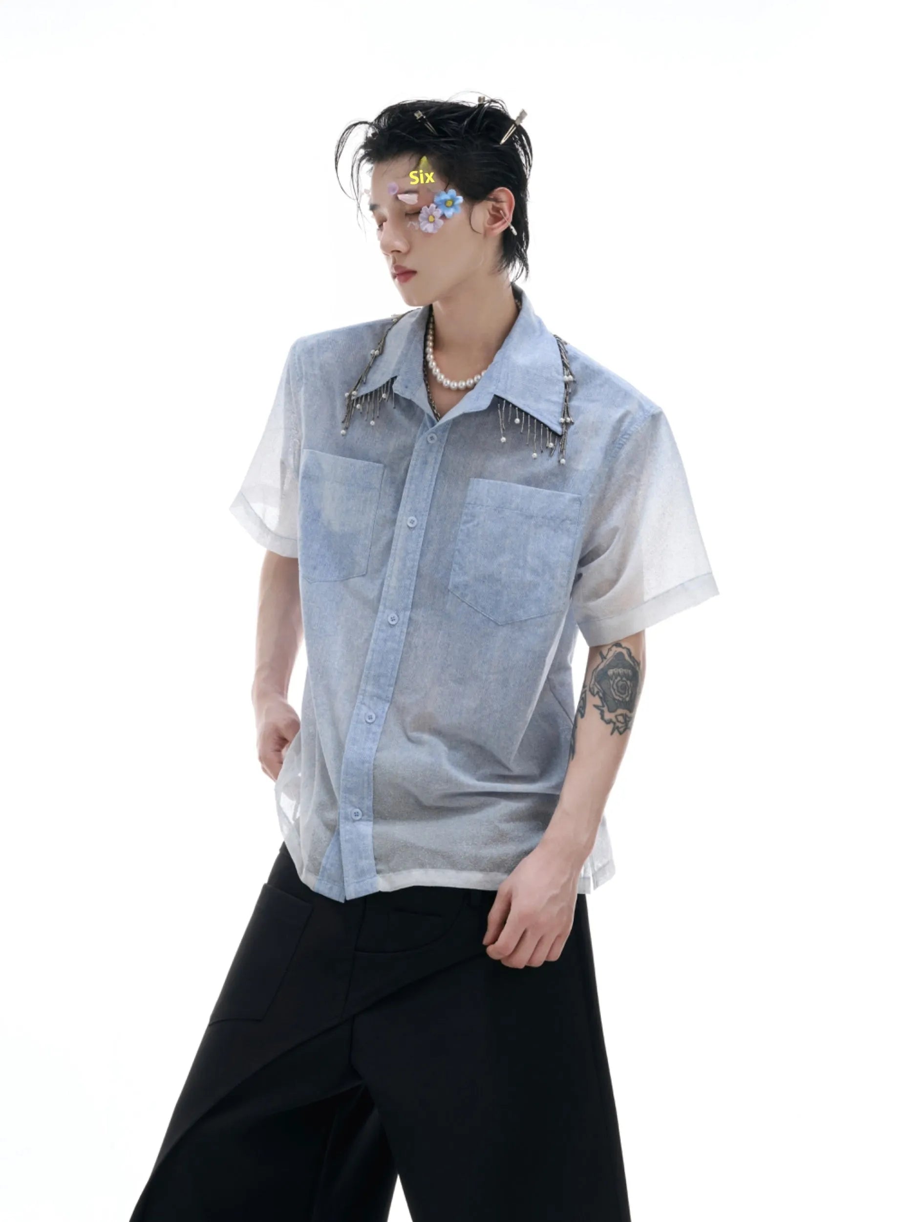 Blue half-sleeve loose fit shirt for summer leisure wear