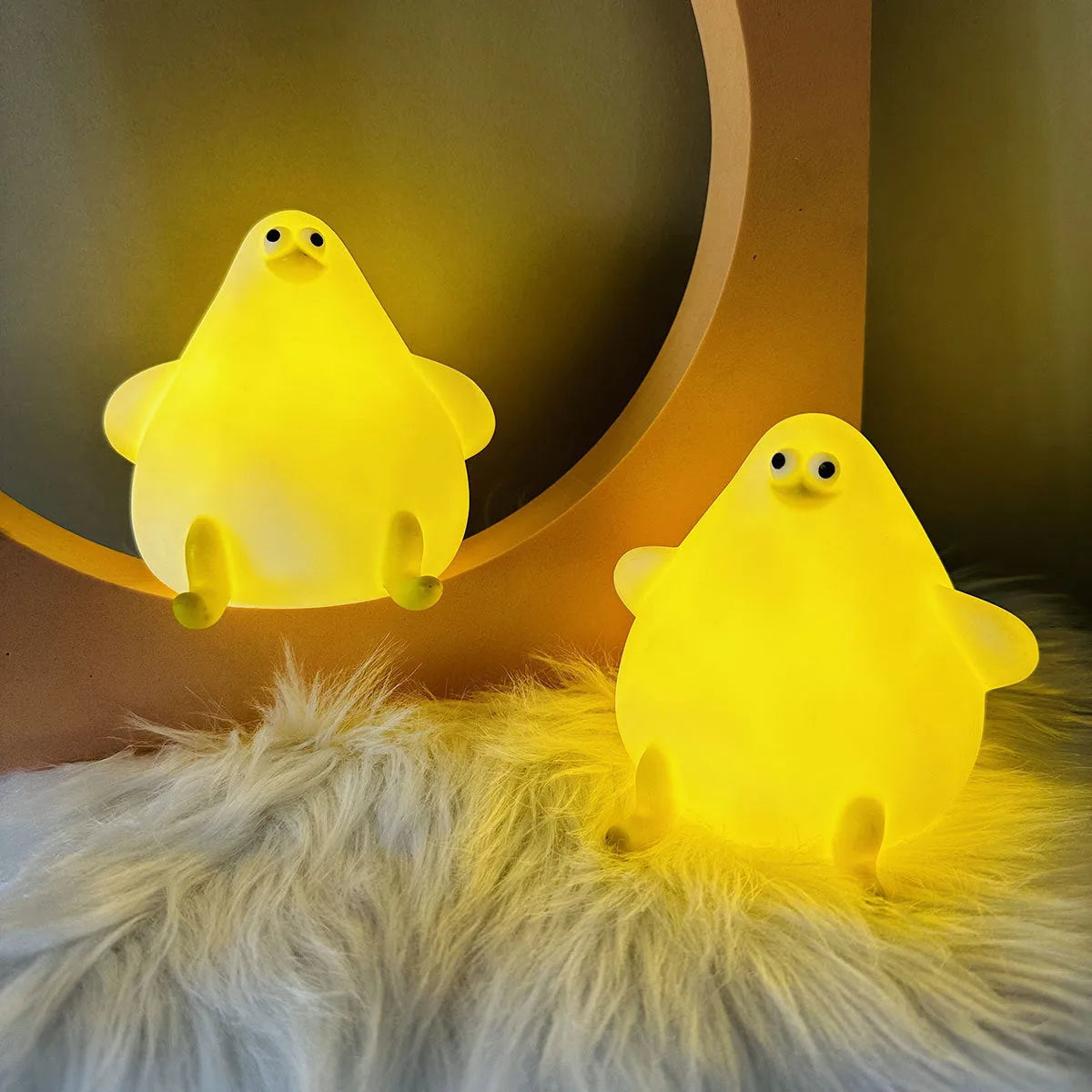 Cartoon silicone seagull night light with USB charging for kids bedside