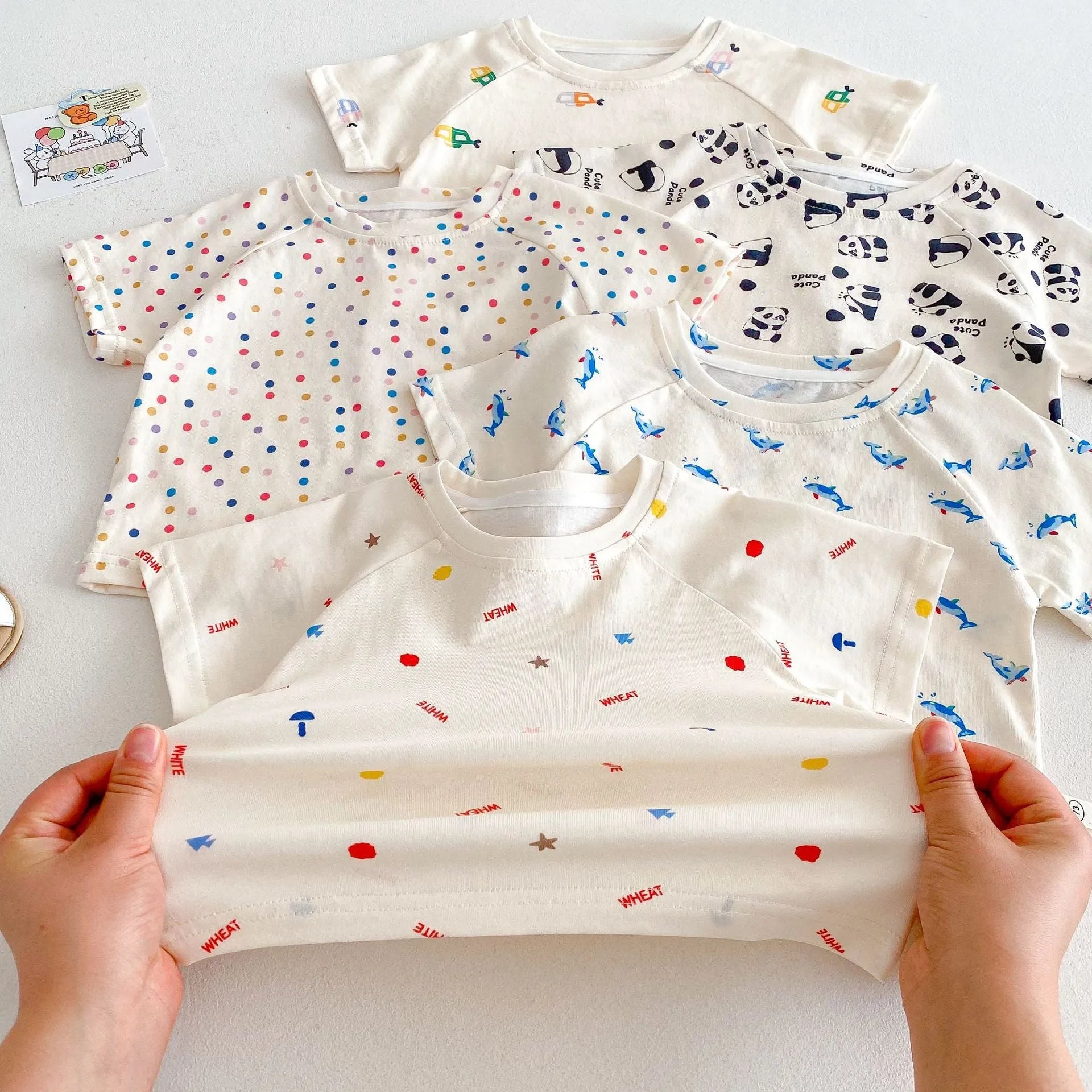 Cartoon print cotton baby two-piece outfit with short sleeve shirt and shorts in submarine pattern