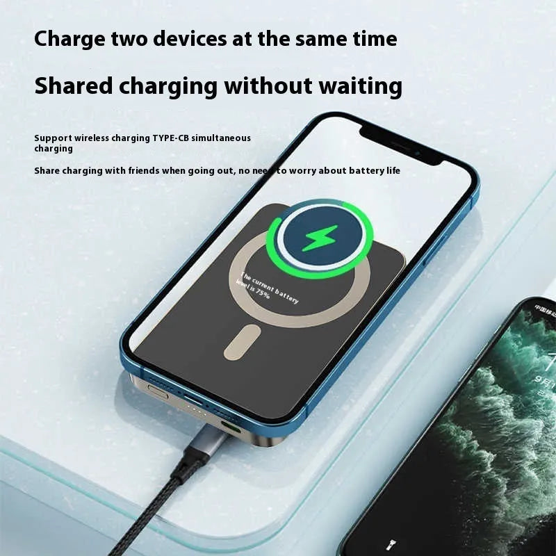 Ultra-thin wireless magnetic power bank in black with 10000mAh capacity and 20W fast charging
