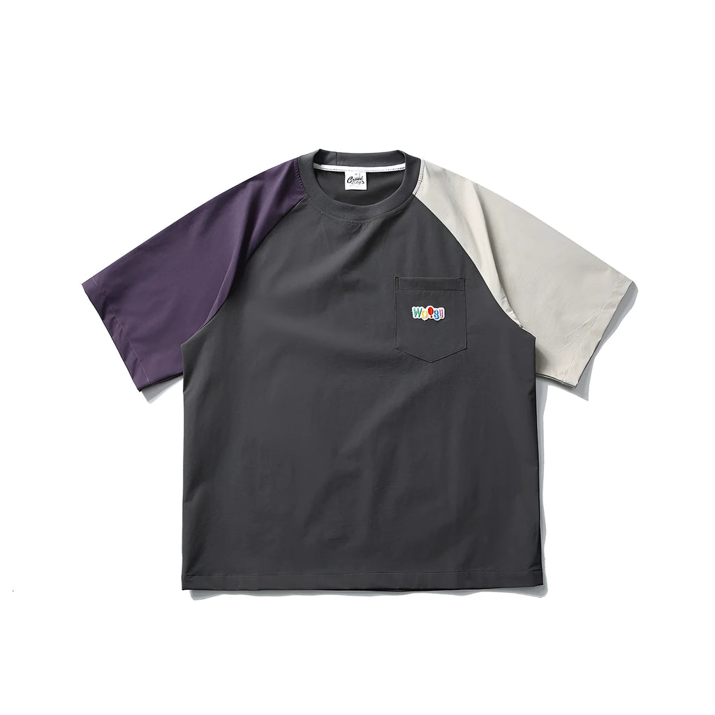 Dark grey men's t-shirt with contrasting raglan sleeves in loose fit casual style
