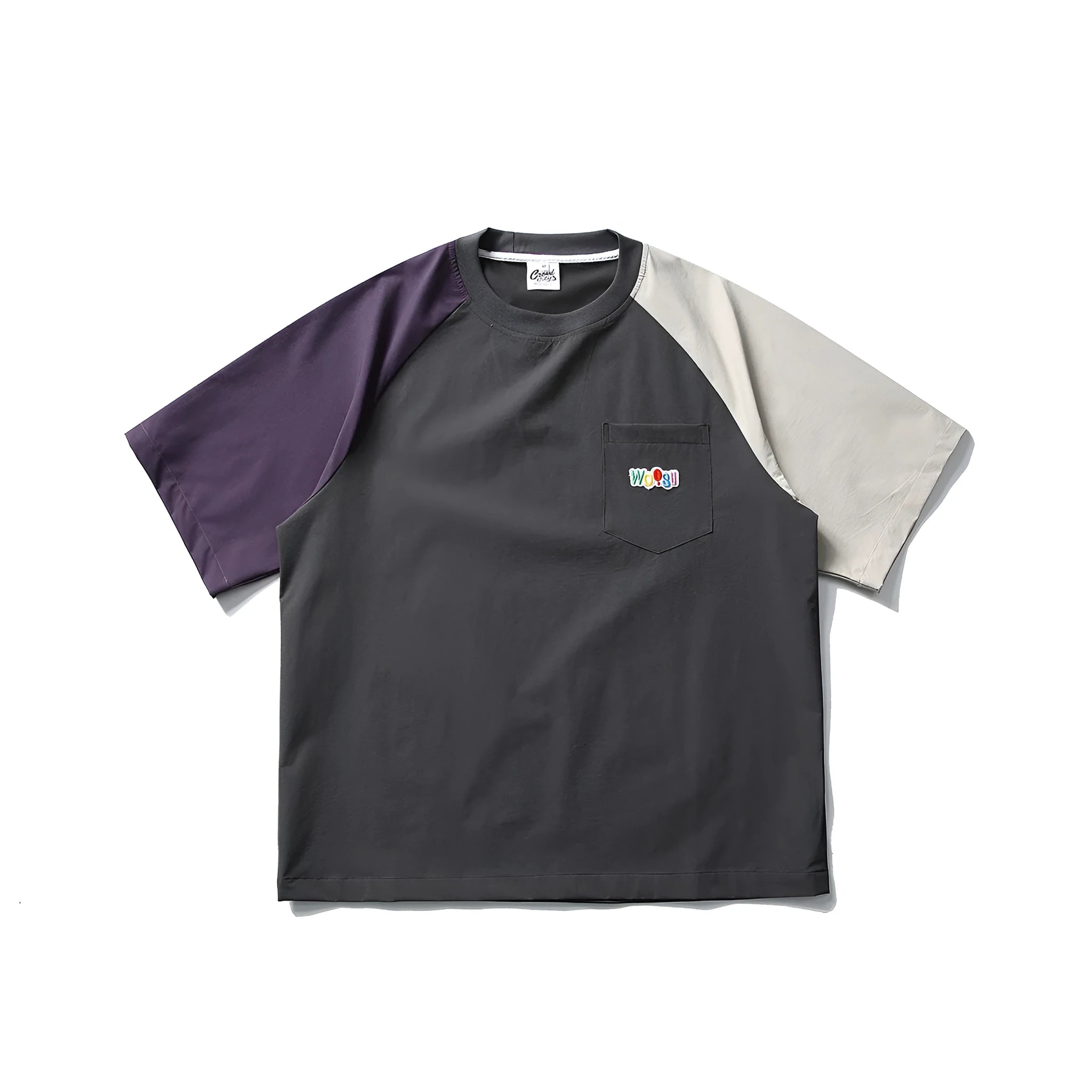 Dark grey men's t-shirt with contrasting raglan sleeves in loose fit casual style
