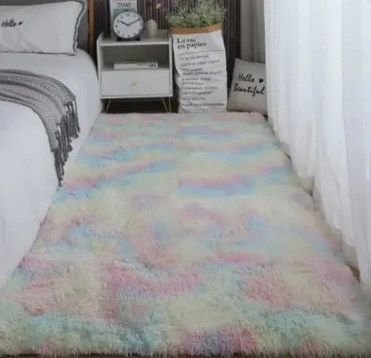 Tie-dyed variegated silk wool carpet in beige with plush pile and suede backing for indoor use