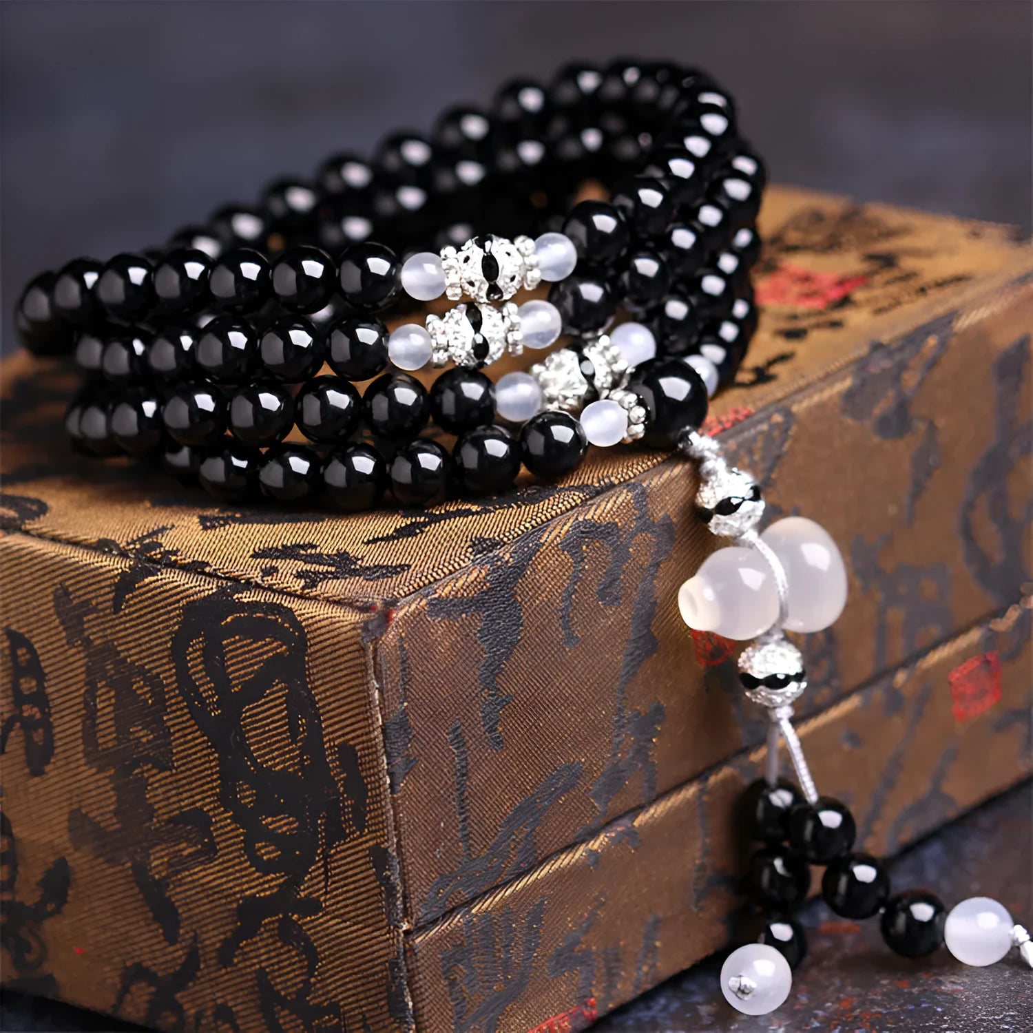 Natural black agate 108 beads bracelet geometric shape unisex fashion OL accessory