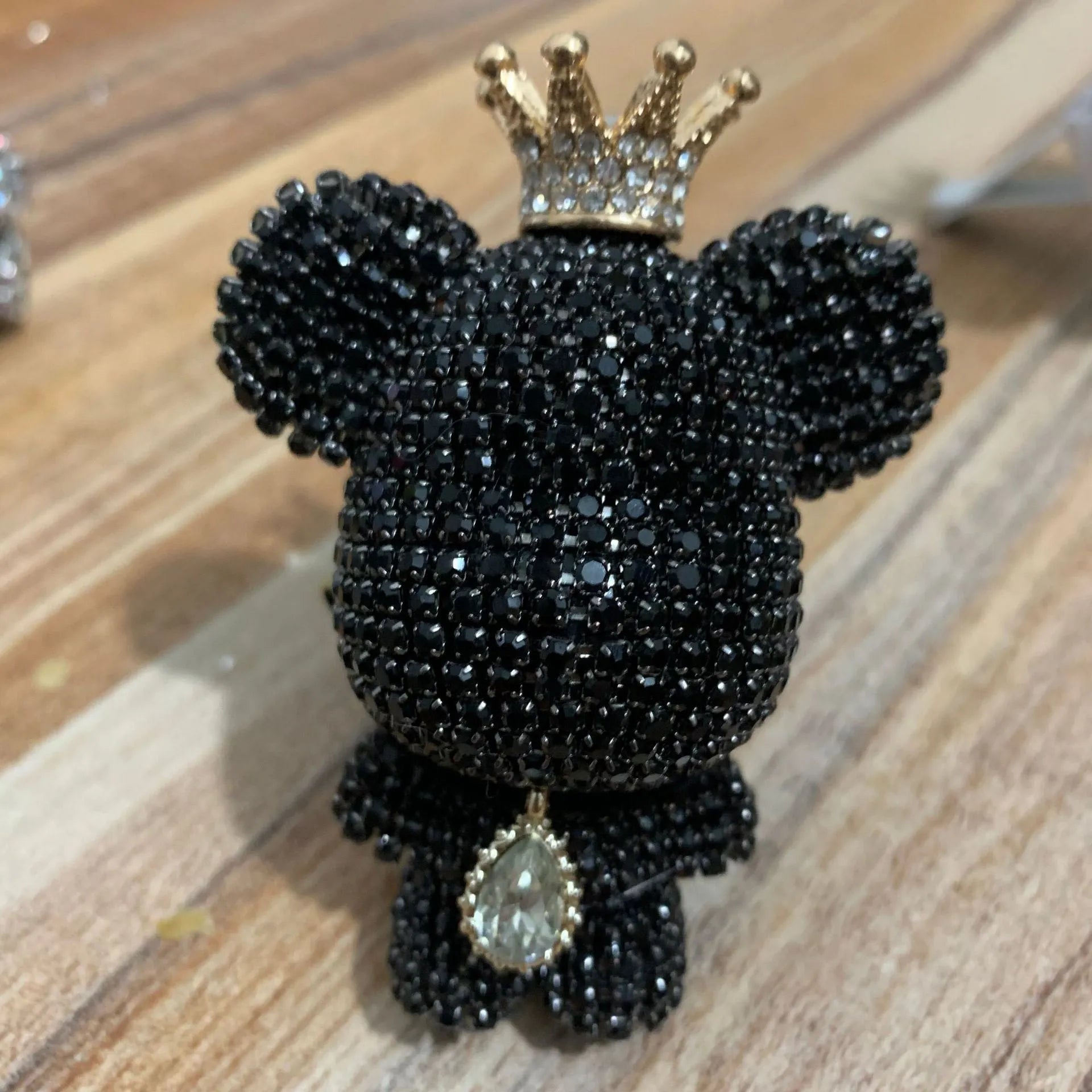 Creative rhinestone diamond-studded teddy bear perfume clip for car air outlet, black colour