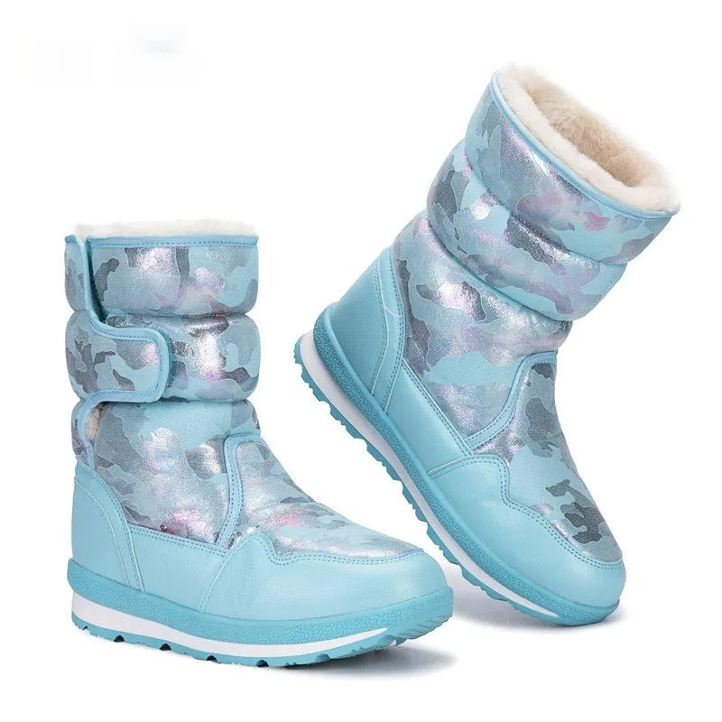 Fleece-lined children's winter snow boots with slip-resistant rubber sole in charcoal black colour