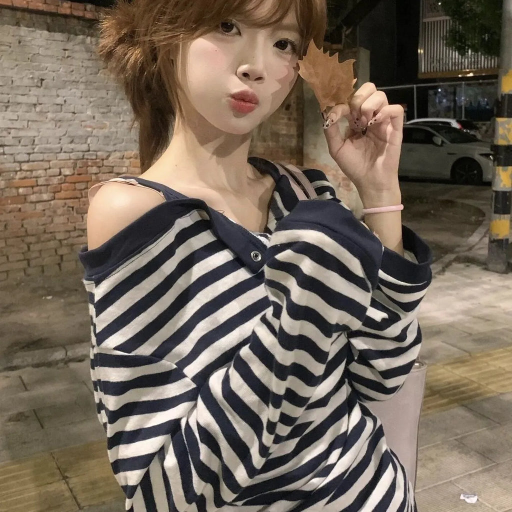 Dark blue Korean-style oversized women's long-sleeved T-shirt with embroidery and button details