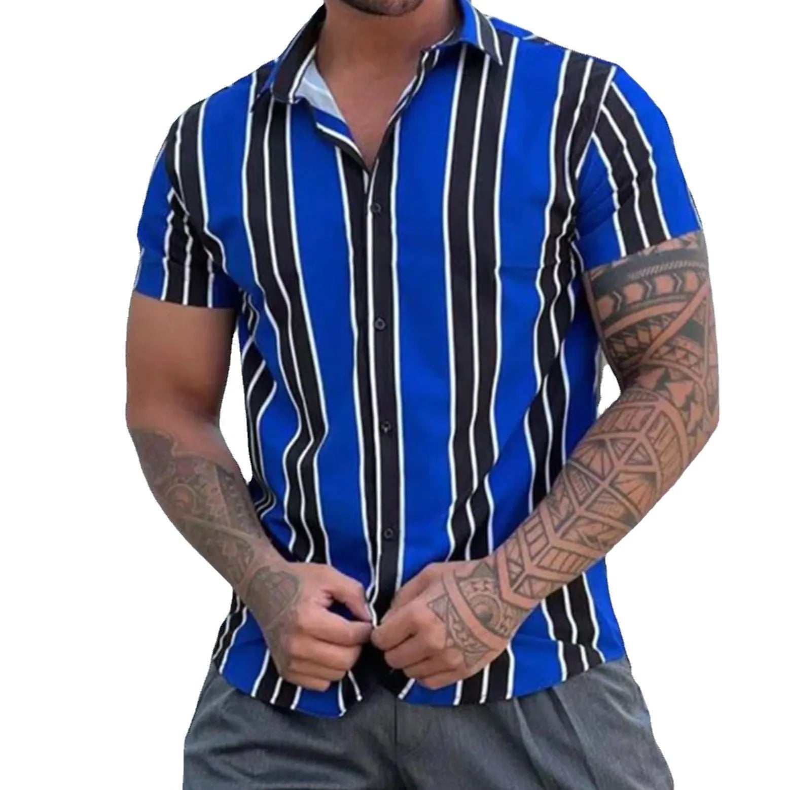 Printed fashion Hawaiian shirt for men with flower pattern in polyester, short sleeves, summer street style.
