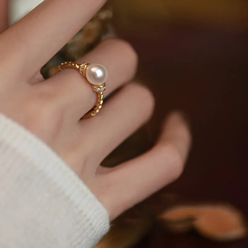 Adjustable copper antique twist pearl ring with geometric design in gold finish