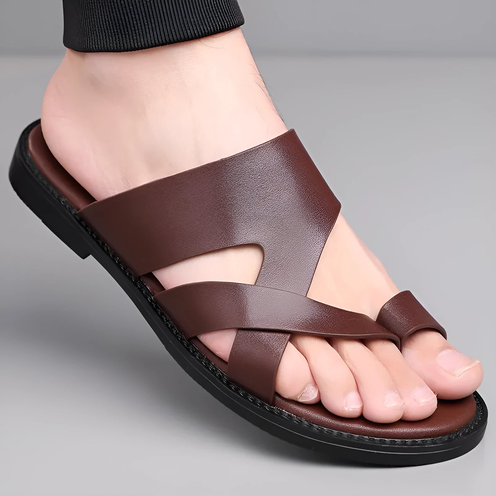 Simple Leisure beach slippers in dark brown, rubber sole, unisex, sizes 38 to 48