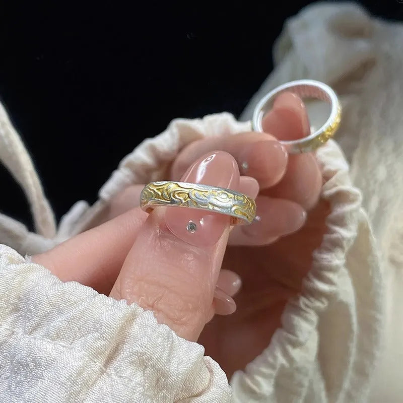 Open-mouth geometric ring with J14 Xiangyun pattern in white copper with silver and gold electroplating