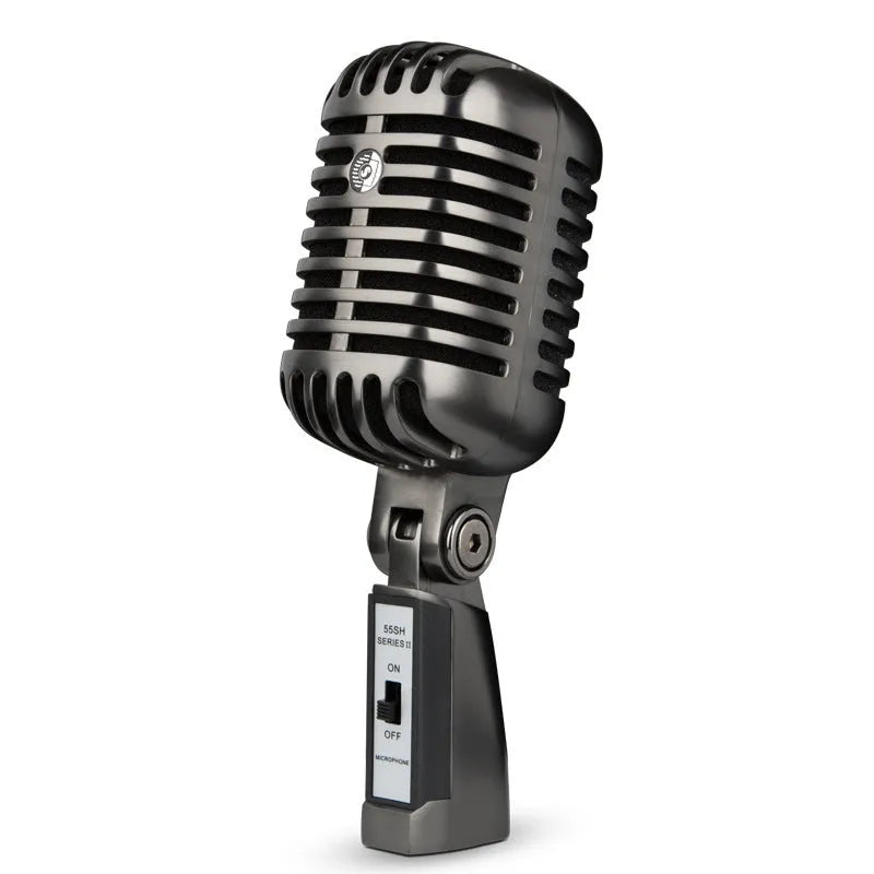 Retro-style wireless condenser microphone with cardioid pickup pattern for K song and live recording