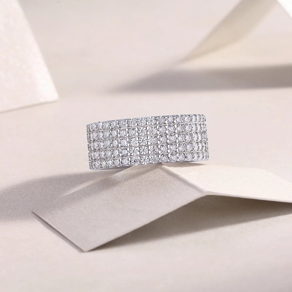 Moissanite wedding ring set in S925 silver with platinum plating, under 0.1 carat, gift box