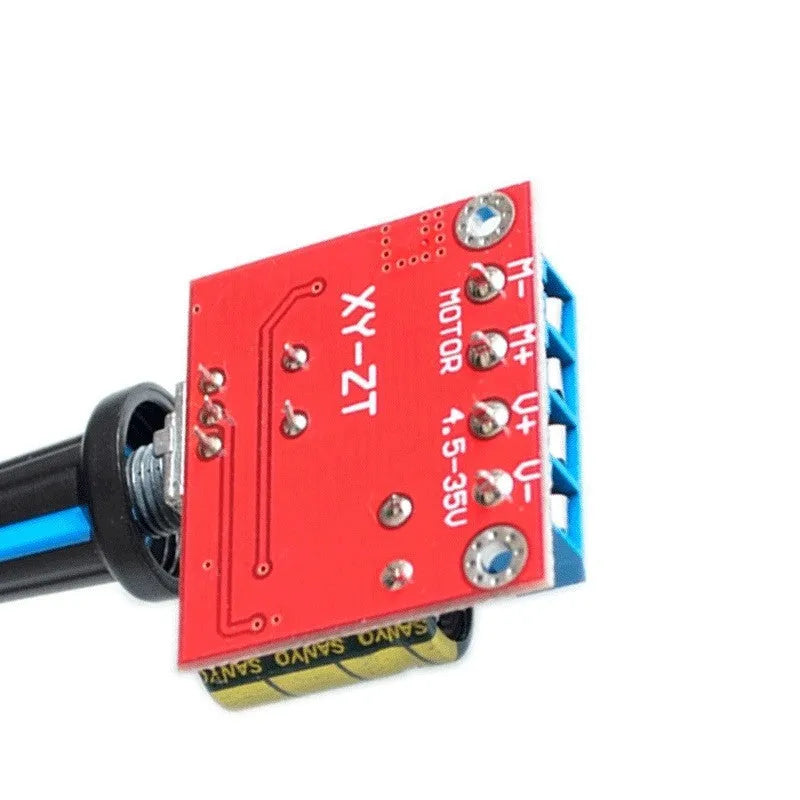 PWM DC motor governor speed controller with adjustment knob measuring 30x26x14mm