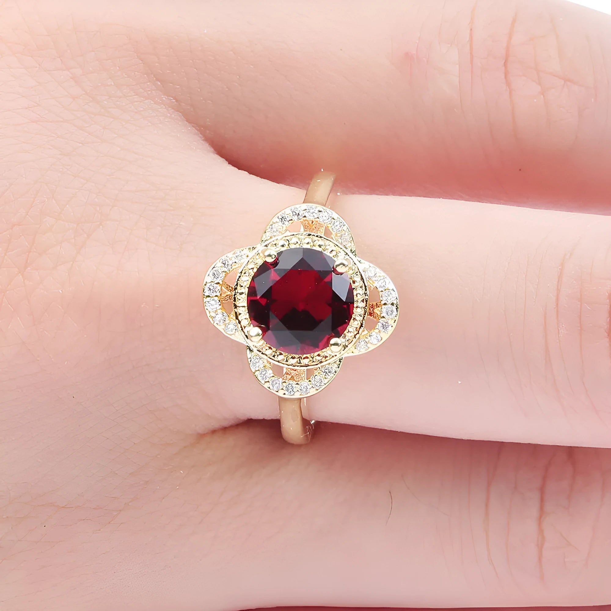 Copper ring with a fruit-shaped inlaid zircon stone for men and women.
