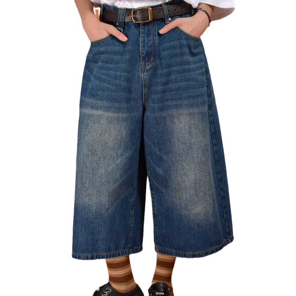 Men's straight-cut blue denim shorts with a loose fit for summer casual wear.
