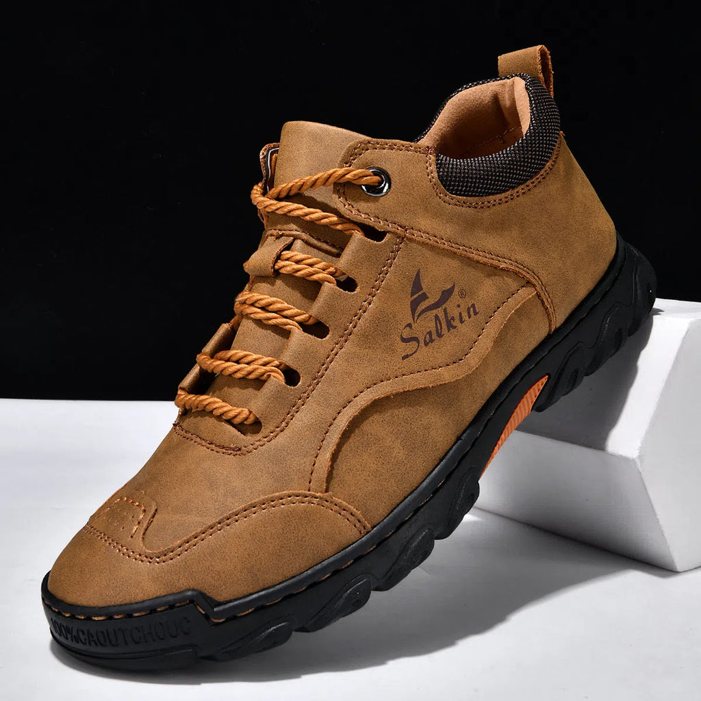 Flat lace-up casual hiking shoes with rubber sole, PU upper, round toe, flat heel