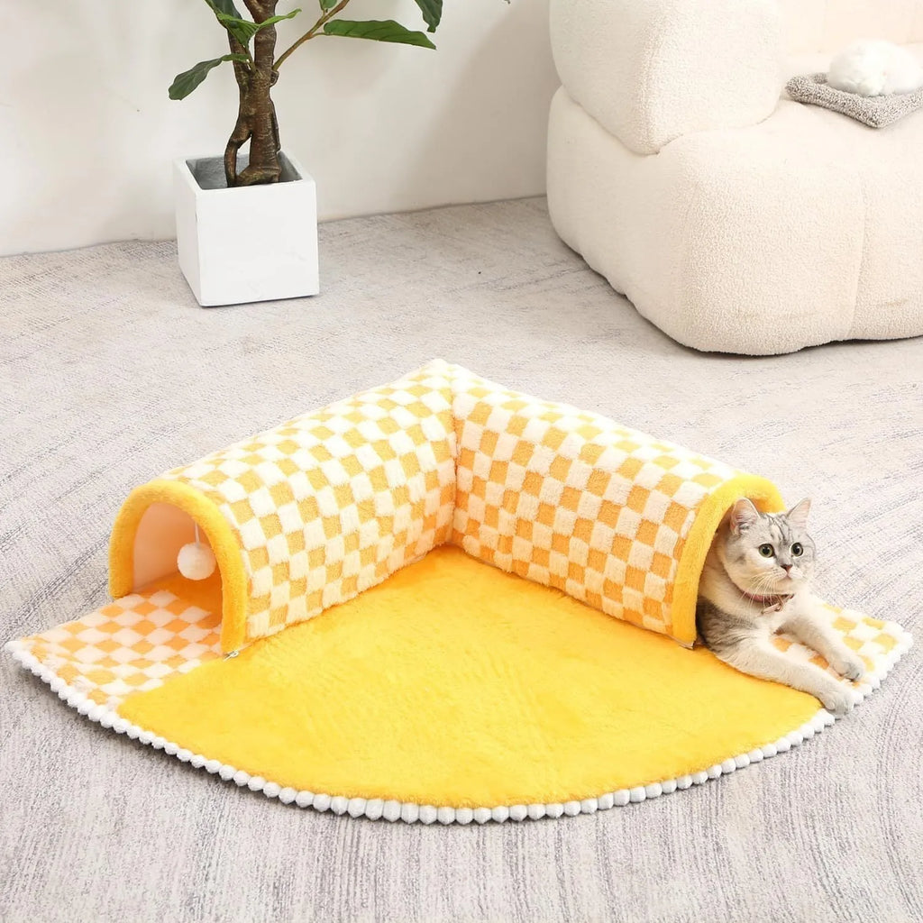 XL fan-shaped plush pet bed with integrated tunnel in plaid fabric, Coffee colour.