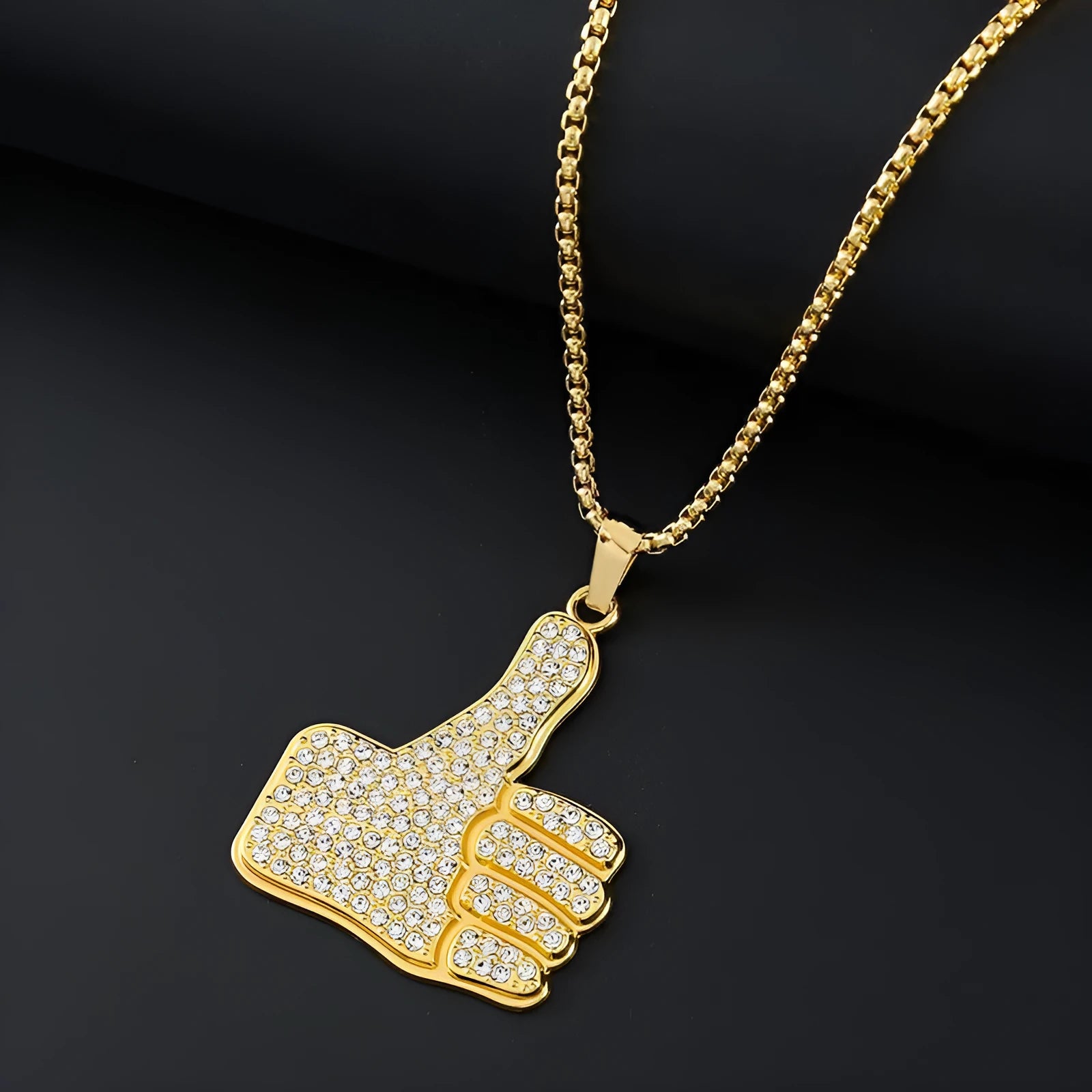 Women's geometric necklace with inlaid zircon stone on gold-coloured alloy chain