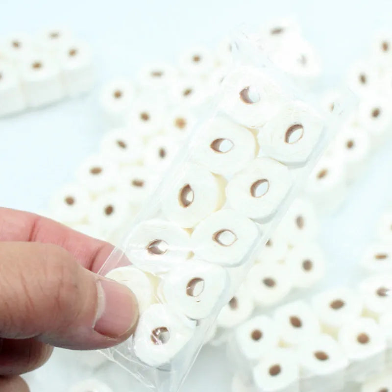 Simulated tissue roll paper toilet paper model toy for children measuring 30x15x80mm