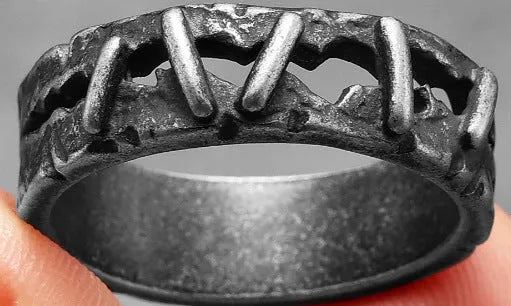 Dark punk stitching style double ring in stainless steel with two bands