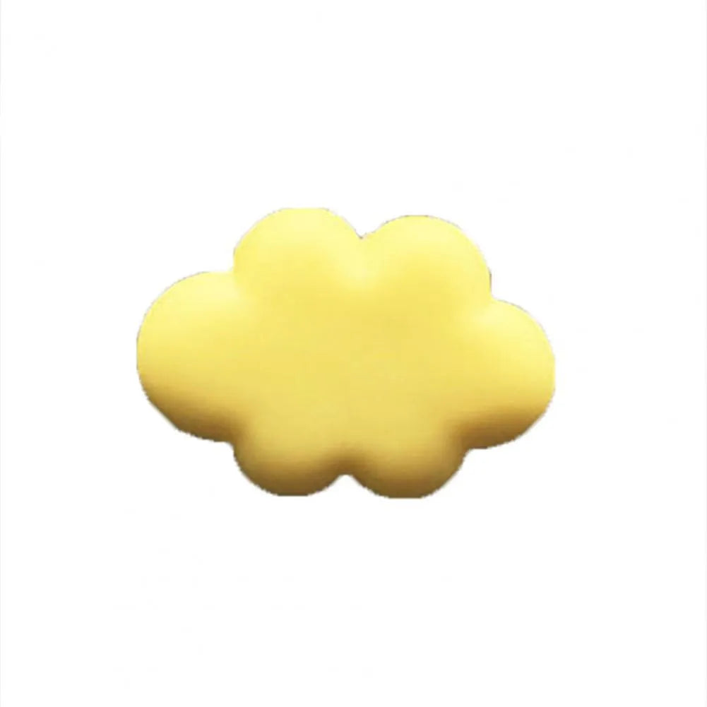 Resin cartoon Baiyun cloud car air freshener clip in light green, shown attached to a car air vent.