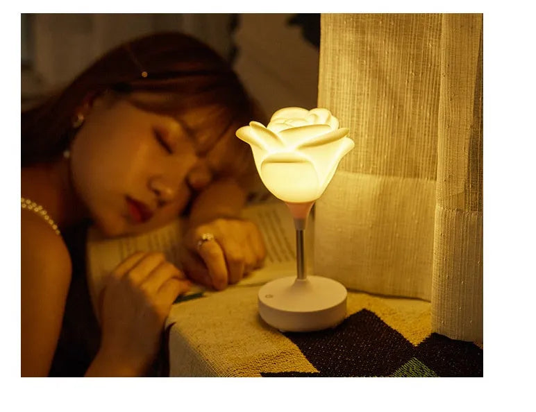 Touch rose USB night light in pink silicone with three dimming modes