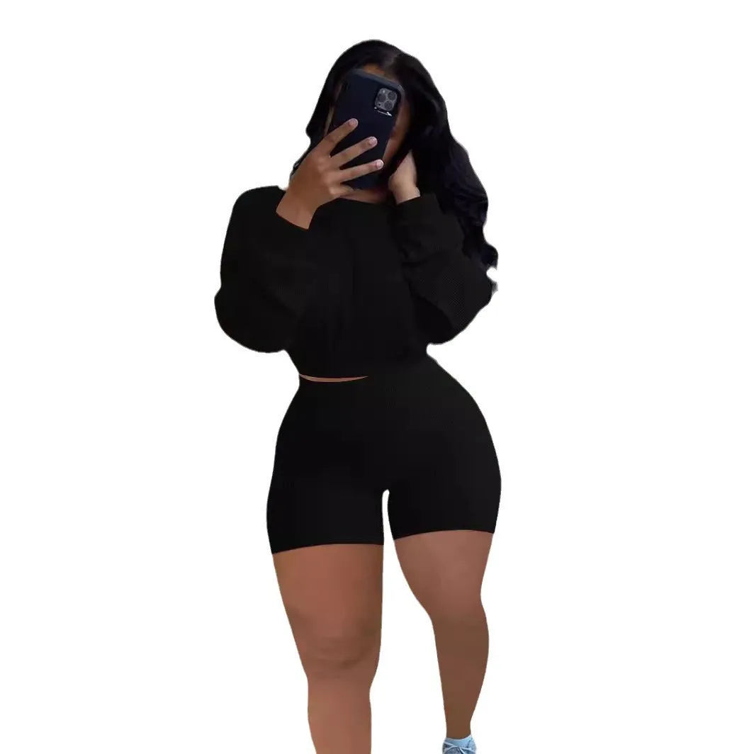 Sunken stripe off-shoulder two-piece set with long sleeves and matching shorts in solid colour