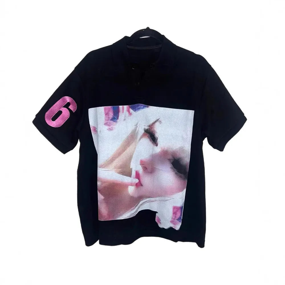 Short-sleeved polo T-shirt with printed pattern in polyester fabric
