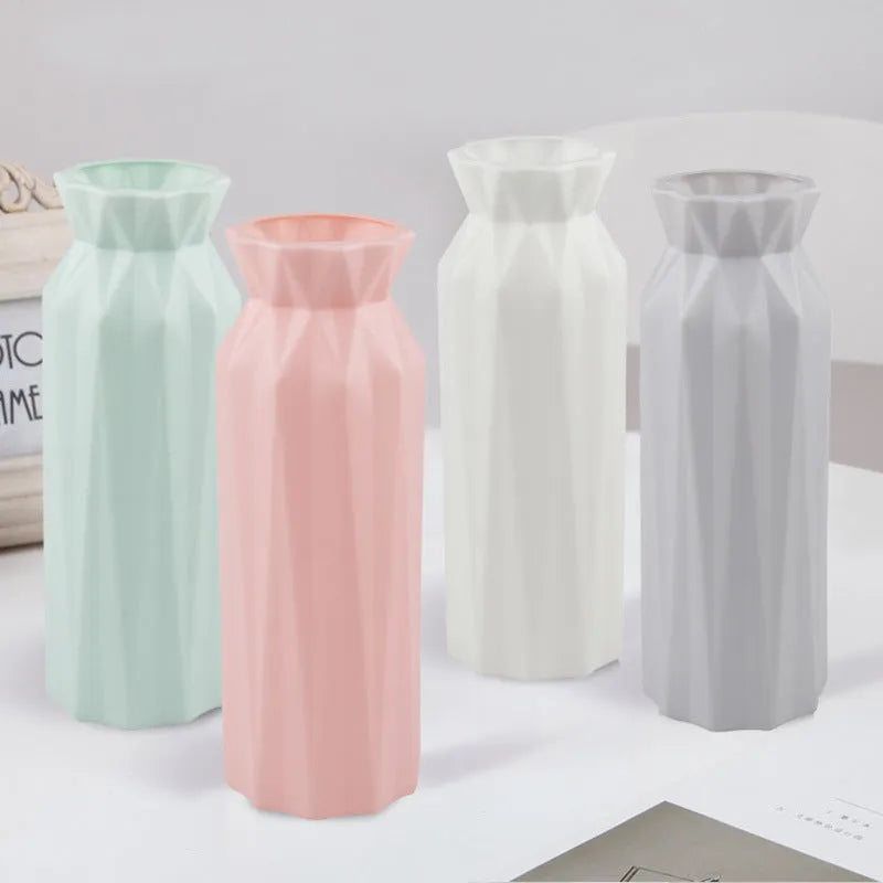Drop-resistant melamine plastic vase ornament in grey, green, pink or white with 7.2cm bottom diameter